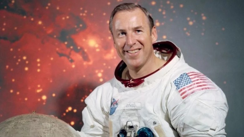 অ্যাপোলো ১৩–এর কিংবদন্তি কমান্ডার জিম লাভেল ৯৭ বছর...