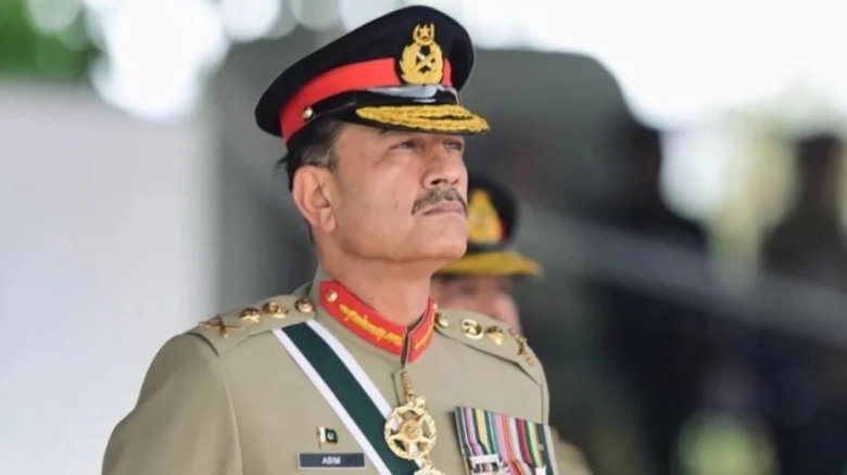 যুক্তরাষ্ট্রে দাঁড়িয়ে পারমাণবিক হামলার হুমকি পাকিস...