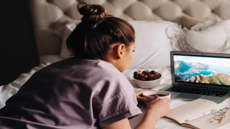 ঘুমানোর আগে খাবারের সময়: গবেষণা বলছে ২-৩ ঘণ্টার বি...