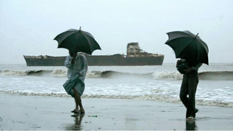 বঙ্গোপসাগরে লঘুচাপ, চার সমুদ্রবন্দরে ৩ নম্বর সতর্ক...