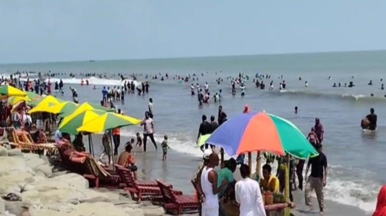 কুয়াকাটা সৈকতে অজ্ঞাত ব্যক্তির লাশ উদ্ধার...