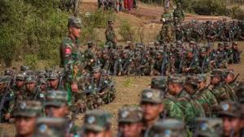 বাংলাদেশ থেকে খাবার না পেয়ে ক্ষুব্ধ আরাকান আর্মি...