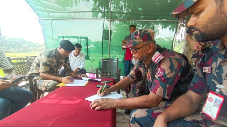 চুয়াডাঙ্গায় আন্তর্জাতিক চেকপোস্টে বিএসএফের হাতে হস...
