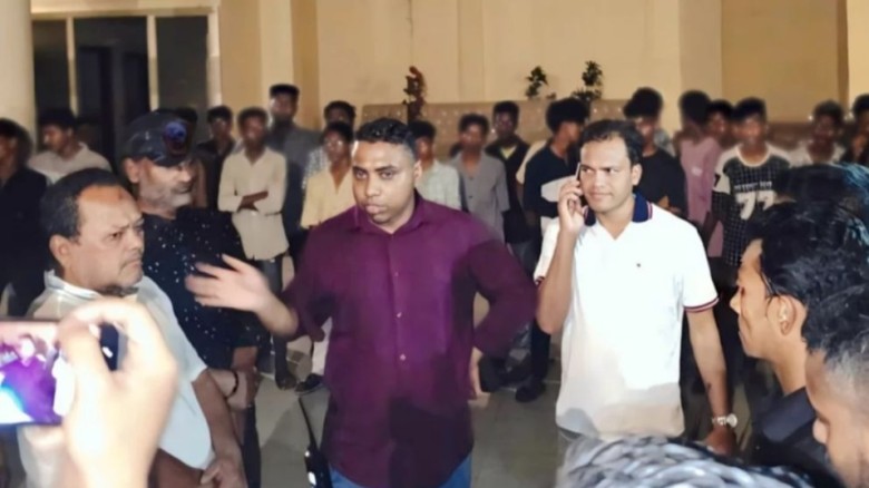 বন্ধুর পার্টিতে গিয়ে ছাত্রলীগ সন্দেহে আটক ৩৯ কিশোর...