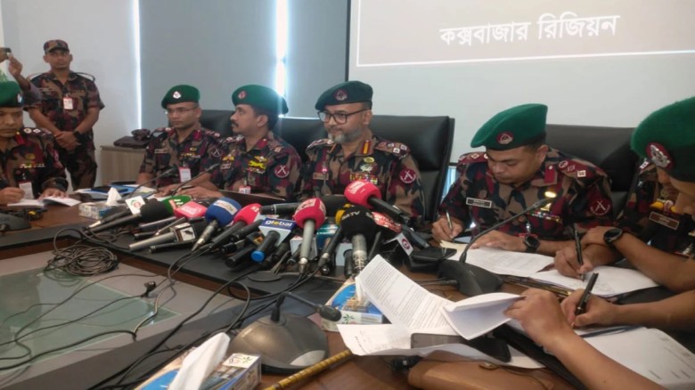 টেকনাফ সীমান্তে মাদক পাচারে সরাসরি জড়িত আরাকান আর্...