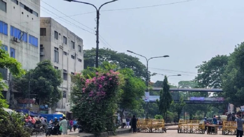 বায়ুর মান পর্যবেক্ষণকারী সংস্থা আইকিউএয়ারে রেকর্ড ...