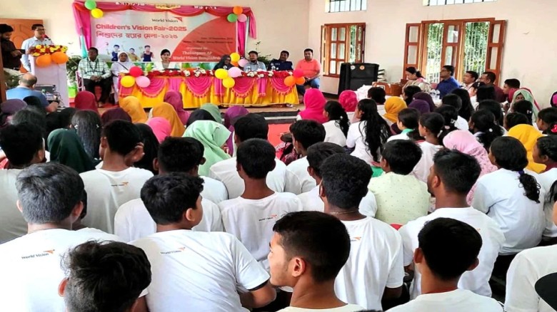 ঠাকুরগাঁওয়ে শিশুদের নিয়ে স্বপ্নের মেলা অনুষ্ঠিত...