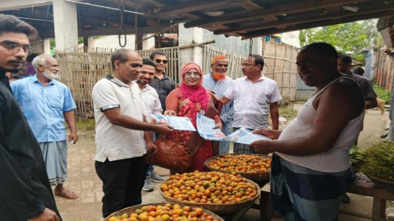 জয়পুরহাটে এলডিপি নেত্রীর গণসংযোগ ও লিফলেট বিতরণ...
