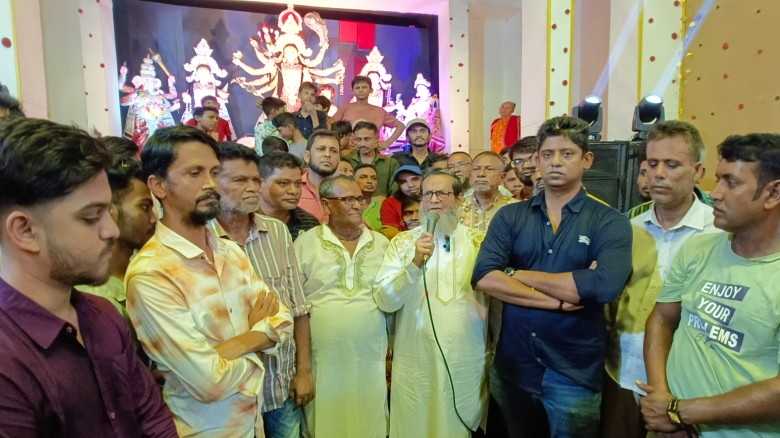 নারায়ণগঞ্জে শারদীয় দুর্গ পুজা মণ্ডপ পরিদর্শনে সাব...