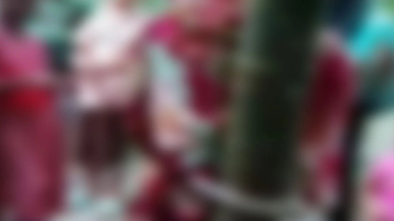 রংপুরে স্বামী ও সতিনের হাতে গৃহবধূর নির্যাতন, ভিডি...