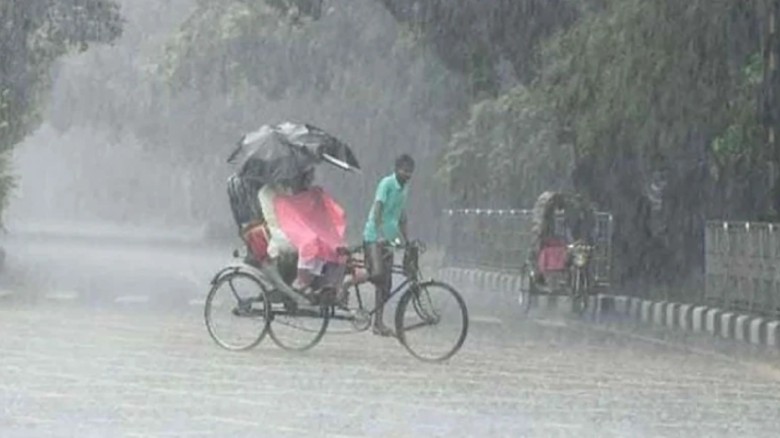 “আজ ঢাকার তাপমাত্রা সামান্য বৃদ্ধি, আর্দ্রতা ৯৬ শত...