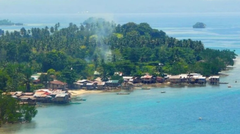 ফিলিপাইনে ৭.৪ মাত্রার ভূমিকম্প, বিপজ্জনক সুনামি সত...