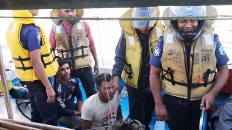 মা ইলিশ সংরক্ষণে চাঁদপুরে টাস্কফোর্সের অভিযান, ২৪ ...