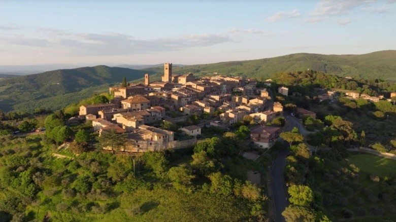 "জনসংখ্যা বাড়াতে নতুন বাসিন্দাকে ২৩ হাজার ডলার দিচ...