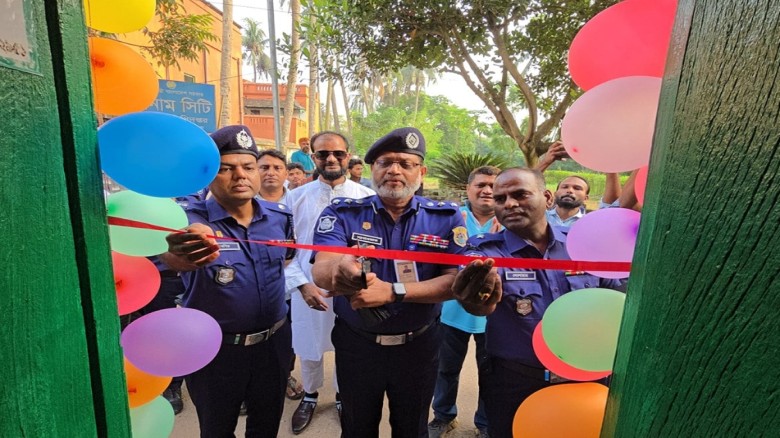 সোনারগাঁয়ে হেল্প ডেস্ক ও কাম সার্ভিস সেন্টার উদ্বো...