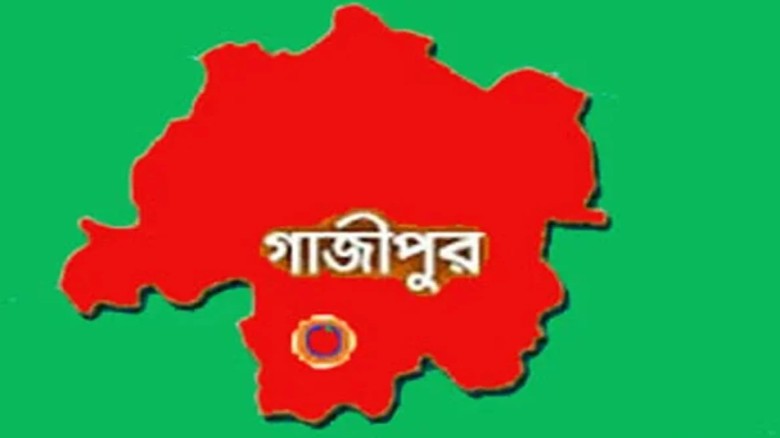 কালিয়াকৈরে চলন্ত অ্যাম্বুলেন্সে অগ্নিকাণ্ড...