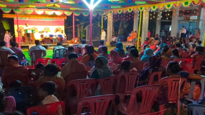 মোংলায় শ্যামা পূজার শুভেচ্ছা বিনিময় ও মতবিনিময় সভা...