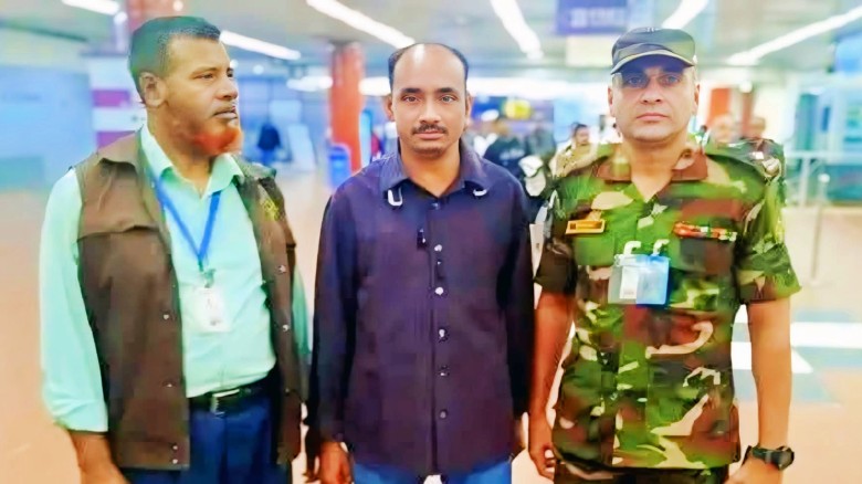 ১৯ বছর পর যুদ্ধবিধ্বস্ত সুদান থেকে  ঘরে ফিরলেন সুন...